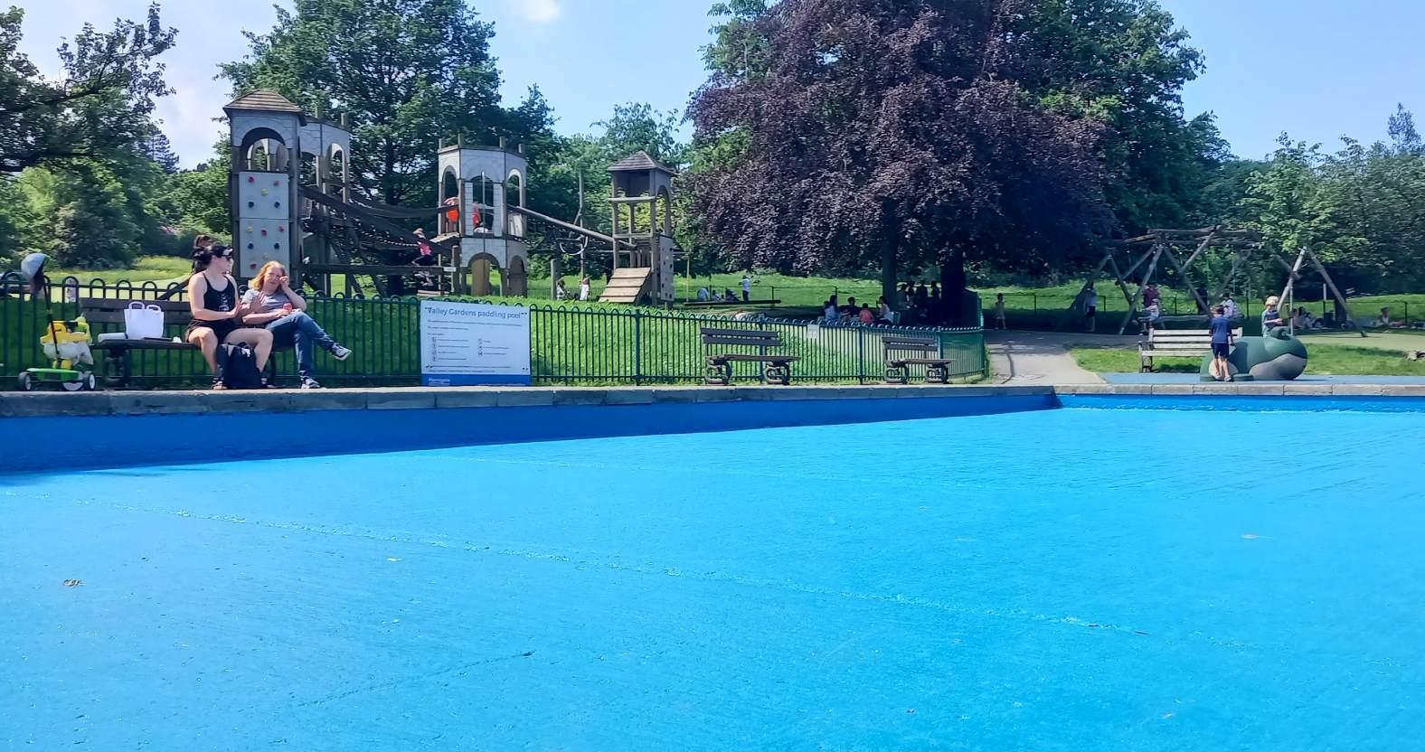harrogate-paddlingpool-empty