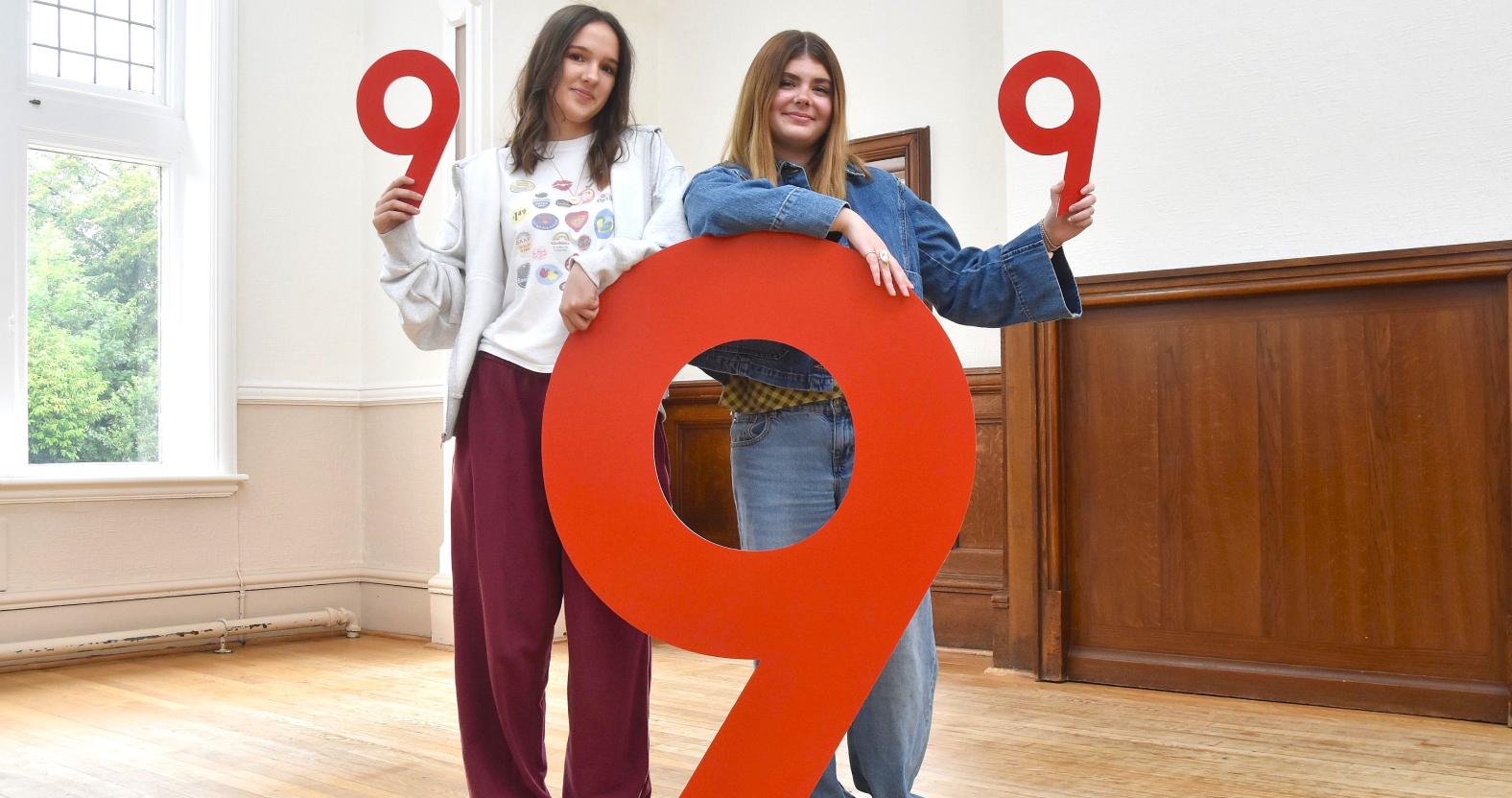 rose-and-tilly-celebrate-their-fantastic-gcse-grades70