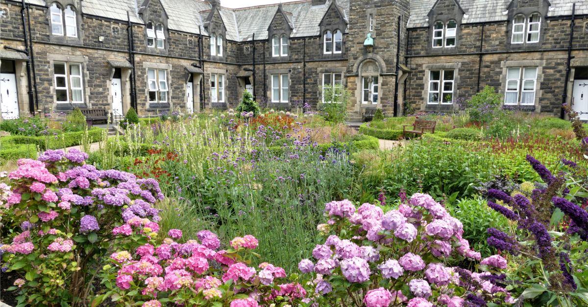 fe-1-rogers-almshouses-1
