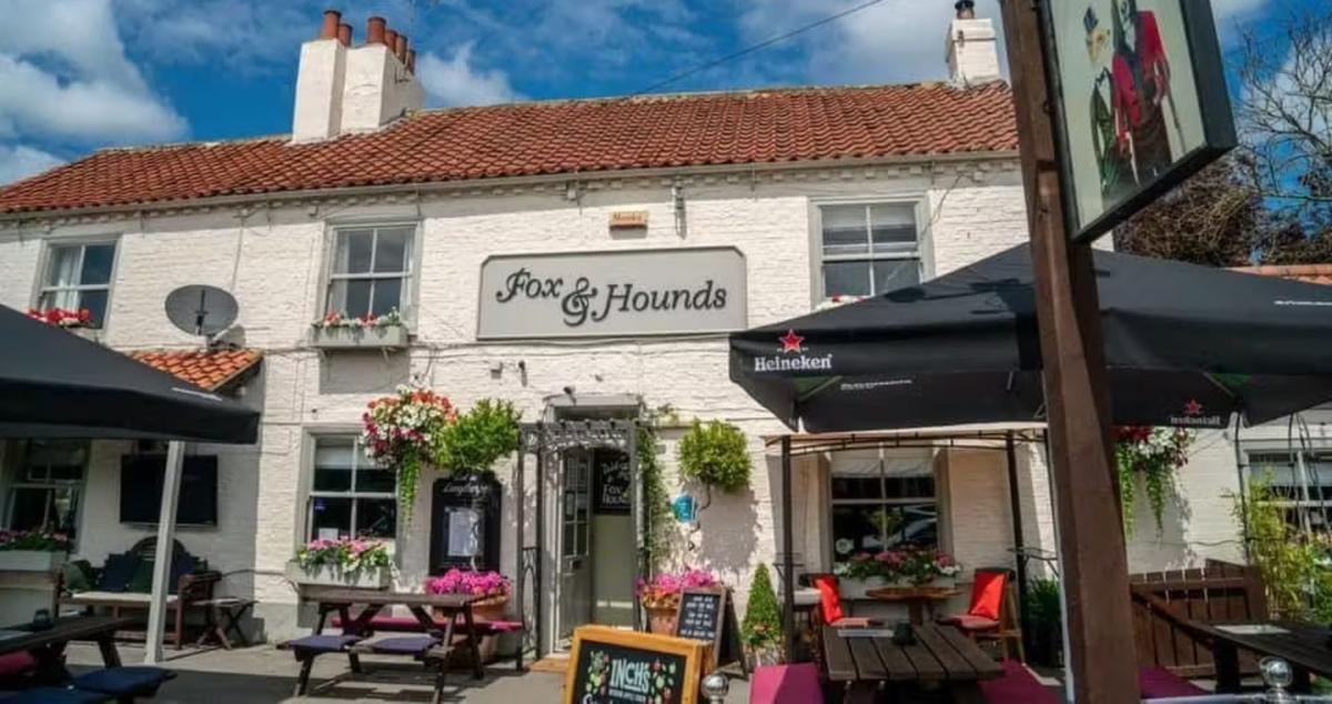 fox-hounds-bouroughbridge