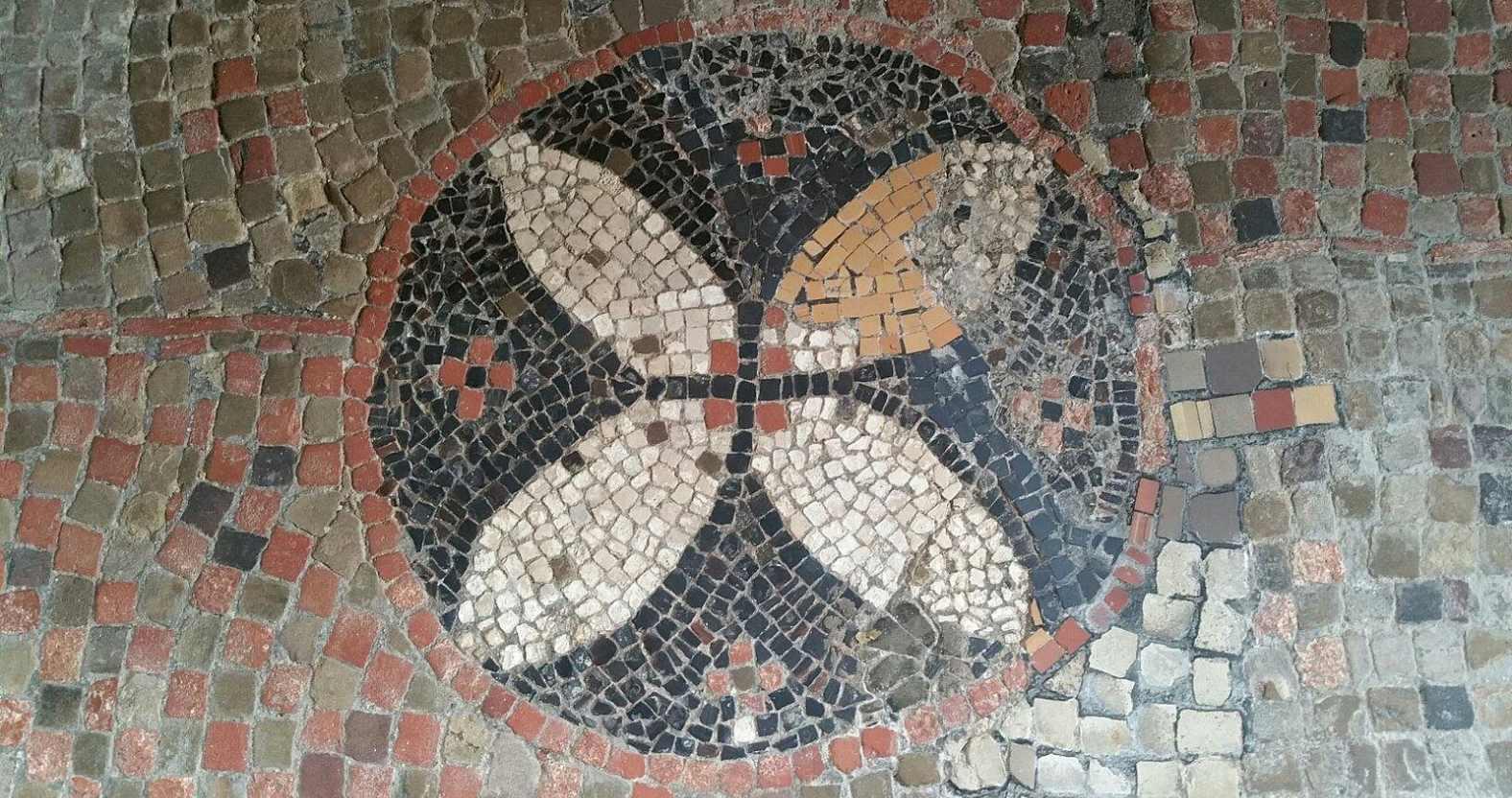 ripon-stmarymagdalene-mosaic