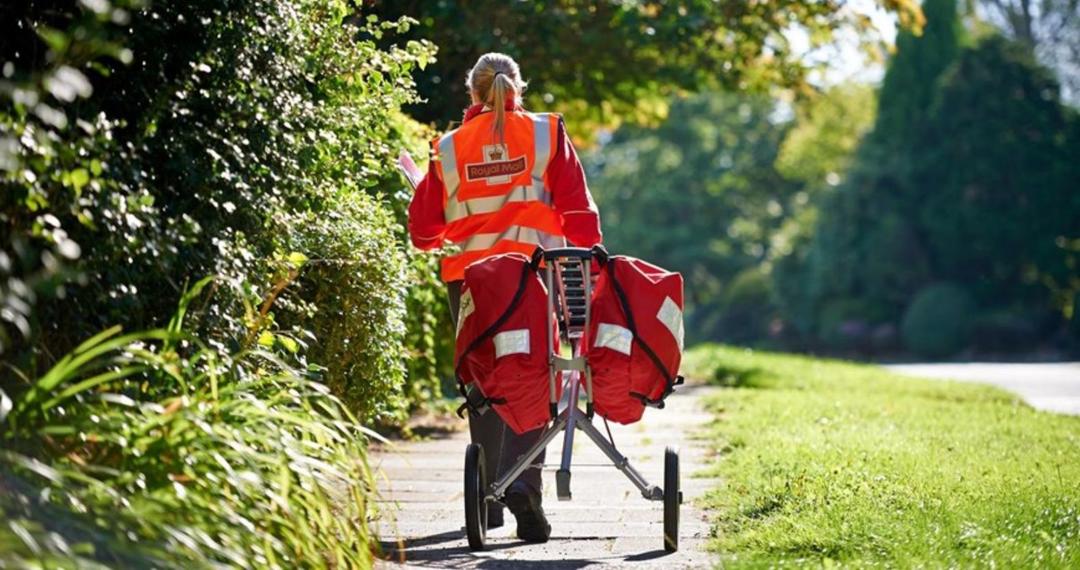 royalmail-postalworker