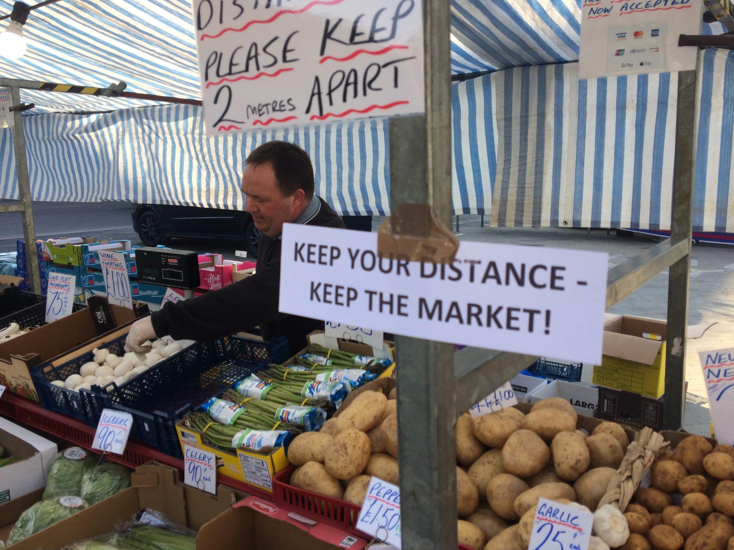 ripon-market-26-keep-distance-sign