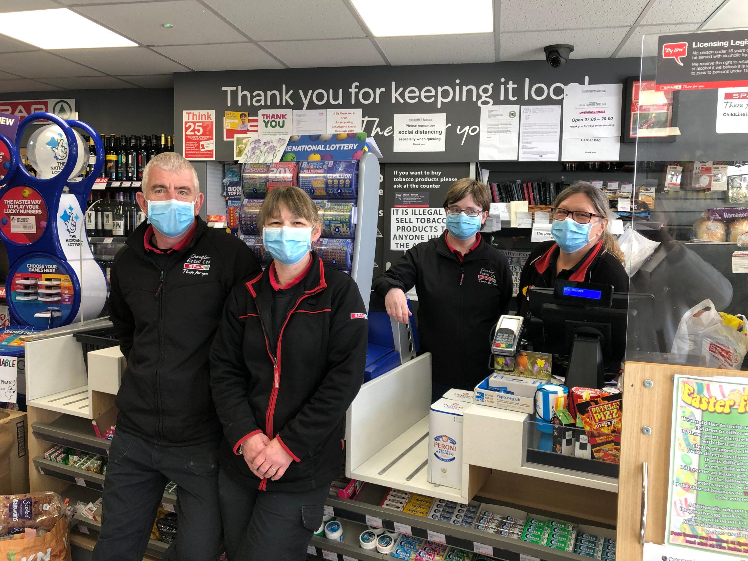 pateley-bridge-8th-april-2020-staff-at-the-spar-shop-part-of-the-home-delivery-network