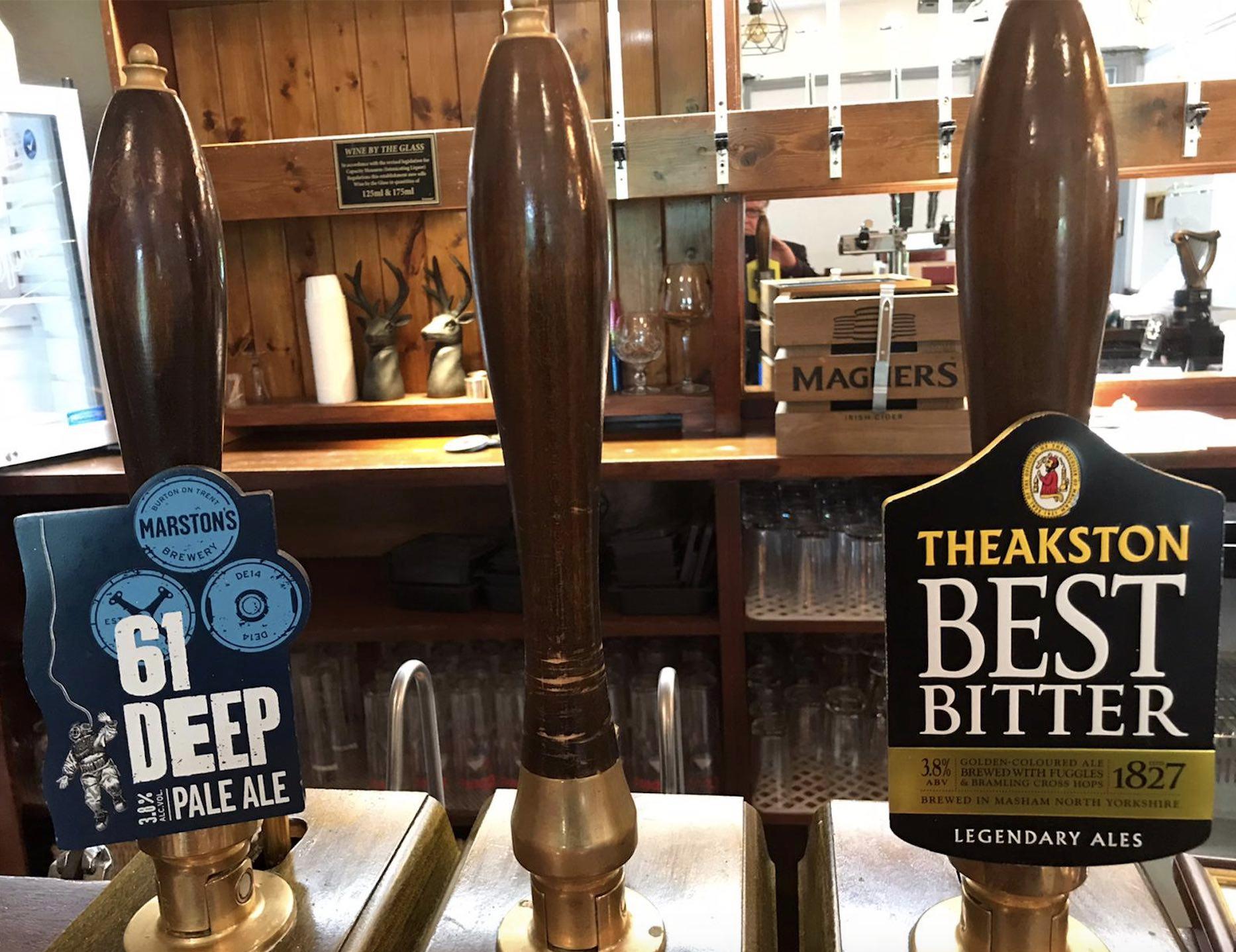 pub-beer-pumps