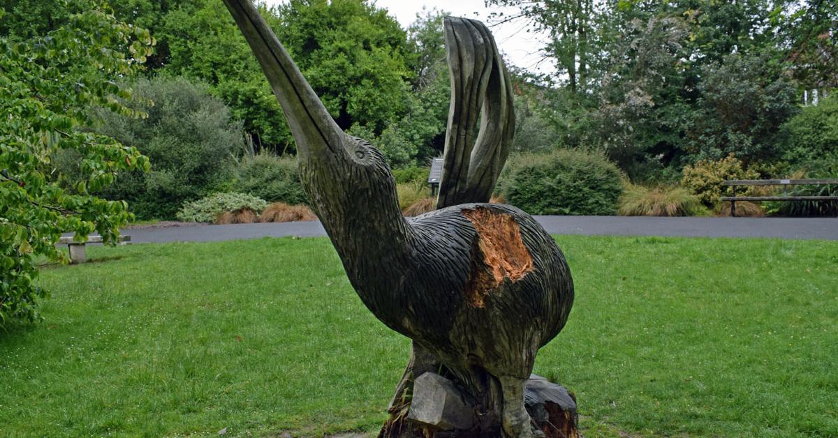 crop-valley-gardens-nz-sculpture-damage