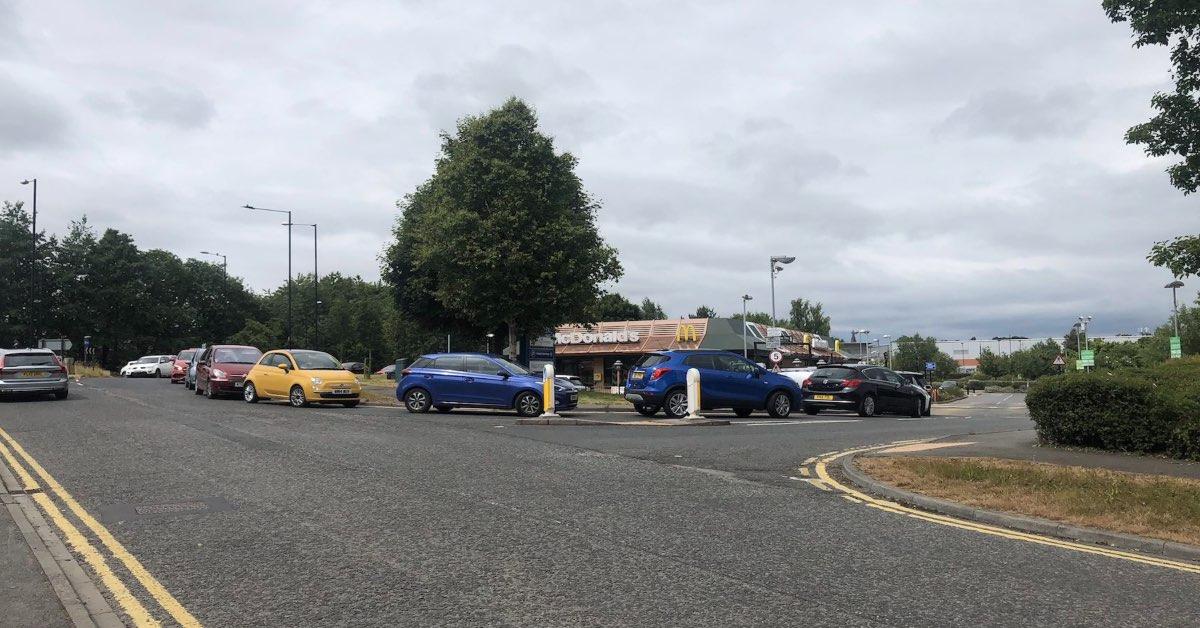 mcdonalds-queues-to-roundabout-2