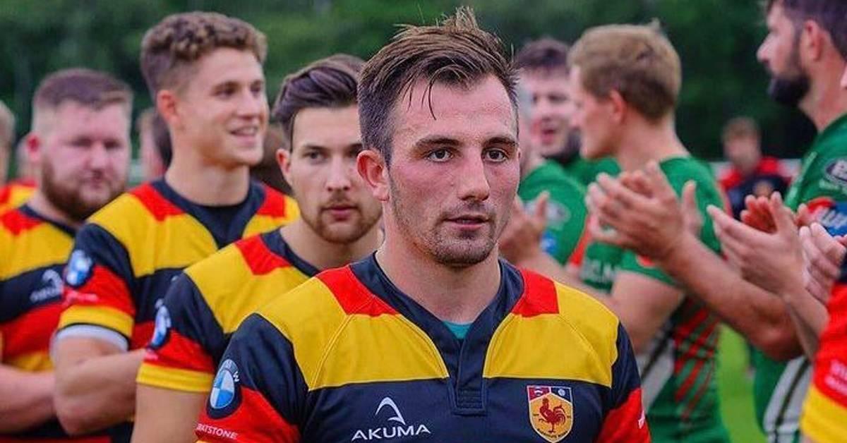 Sam Fox playing for Harrogate Rugby Club.