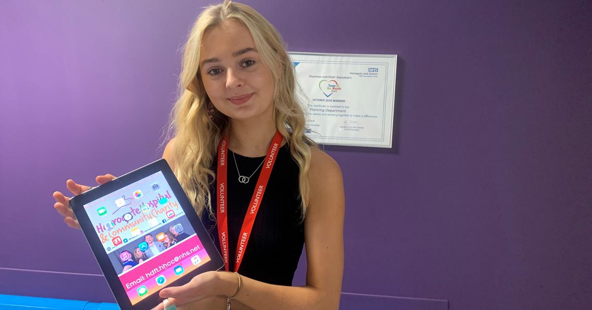 harrogate-hospital-community-charity-volunteer-mary-mcintee-with-one-of-the-tablets-for-dementia-patients