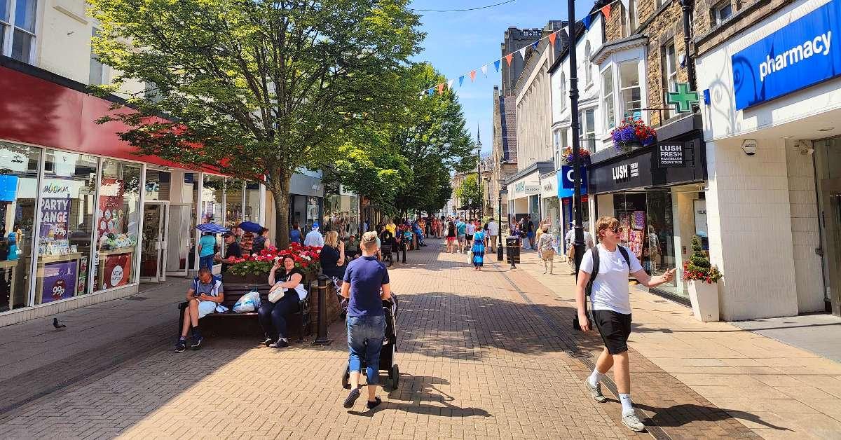 Cambridge Street in the sun