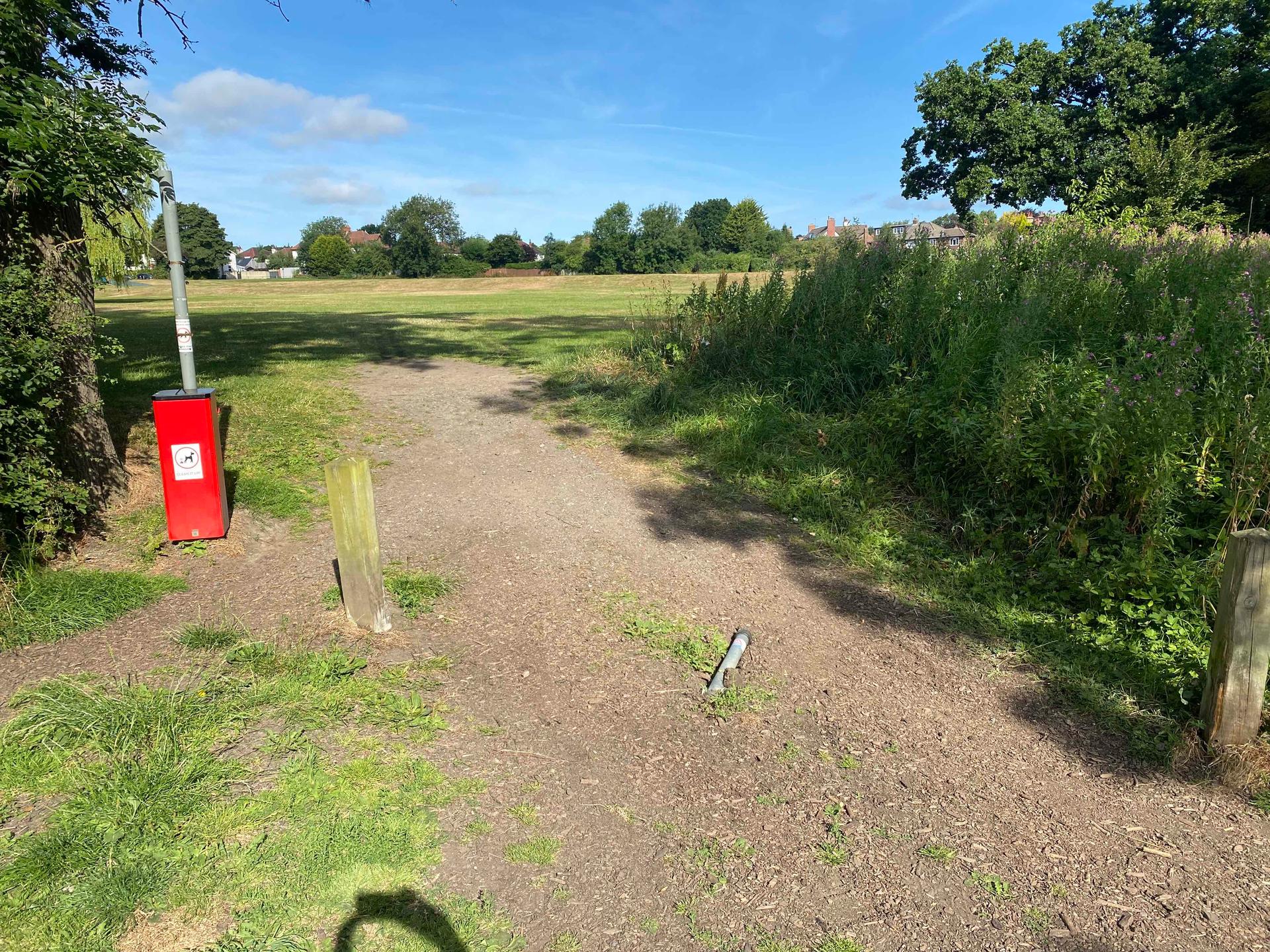 Travellers on Oatlands Park