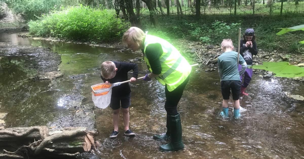 ripon-8th-august-2022-forest-school-river-dipping