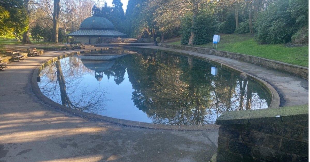 model boat pond boating lake