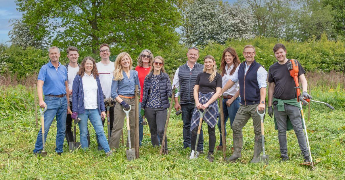 Mark Woodward Grant Walker Caroline Linford Dan Cox Sara Snow Sally Wood Helen Fox Anthony Bagshaw Jess Morris Francesca Woodward John Rastrick and Joe Hobbs.