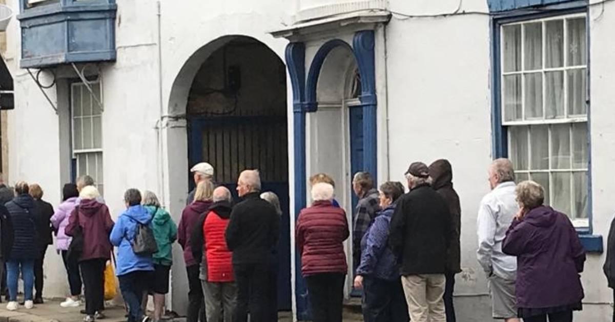 ripon-16th-sept-2023-queue-outside-park-street-surgery