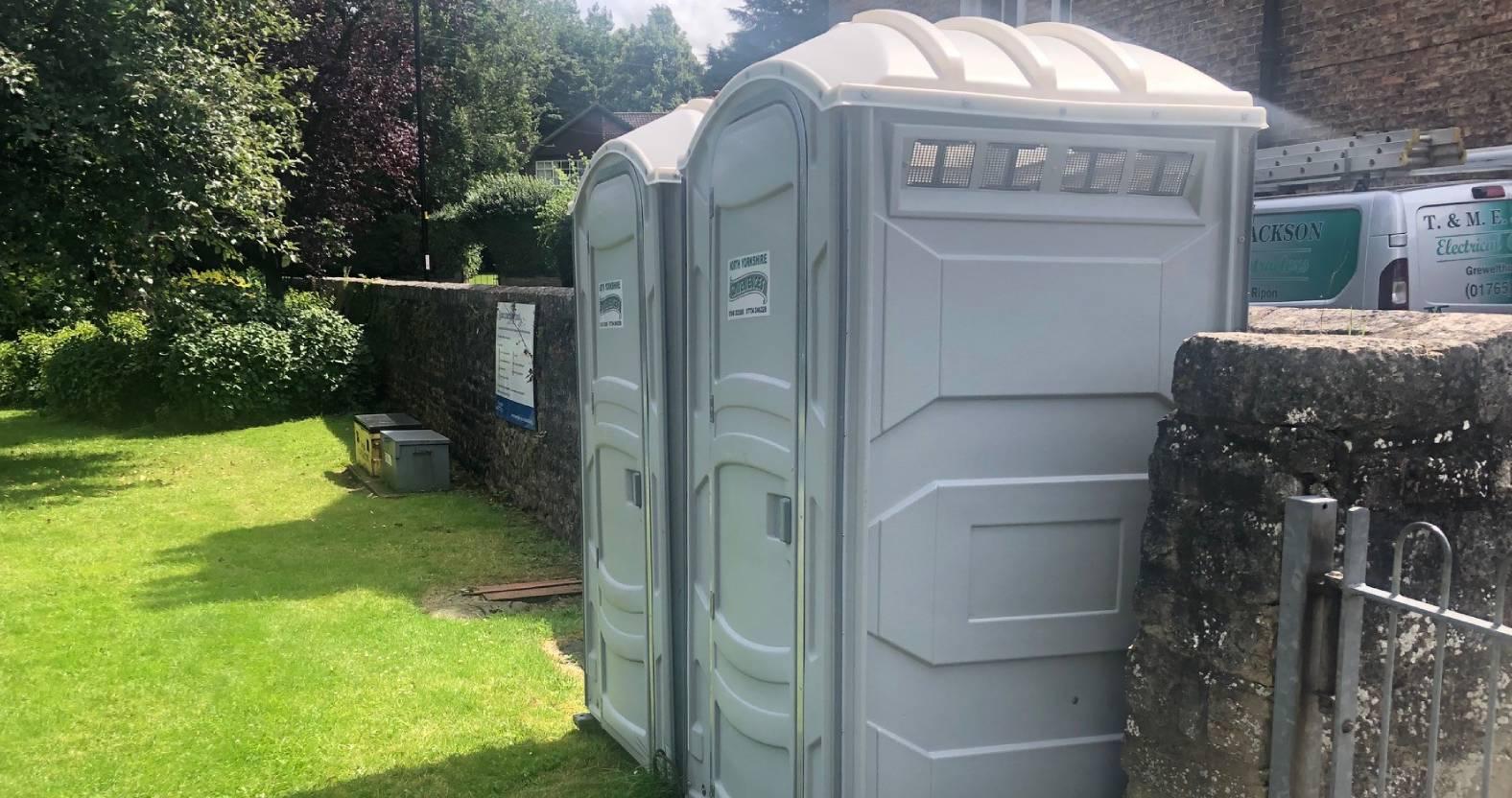 portable-toilets-2