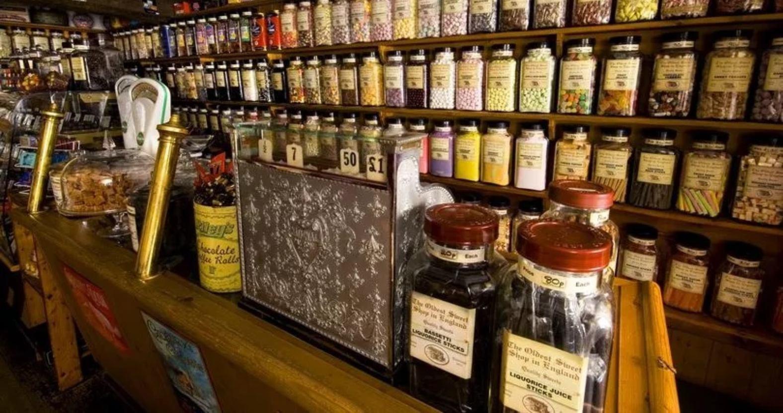 oldestsweetshop-interior