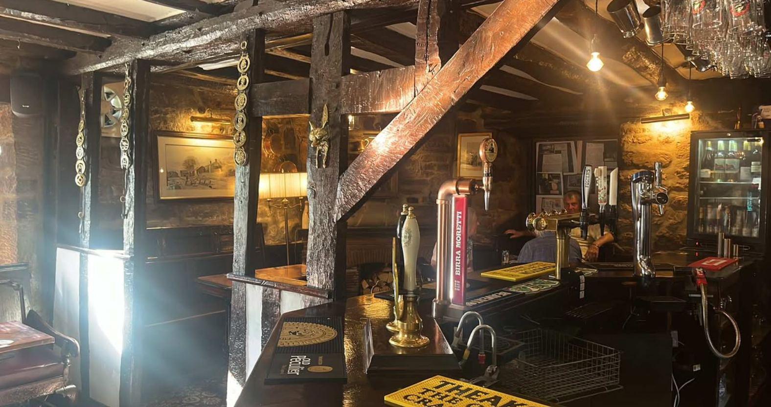 windmillinn-inside