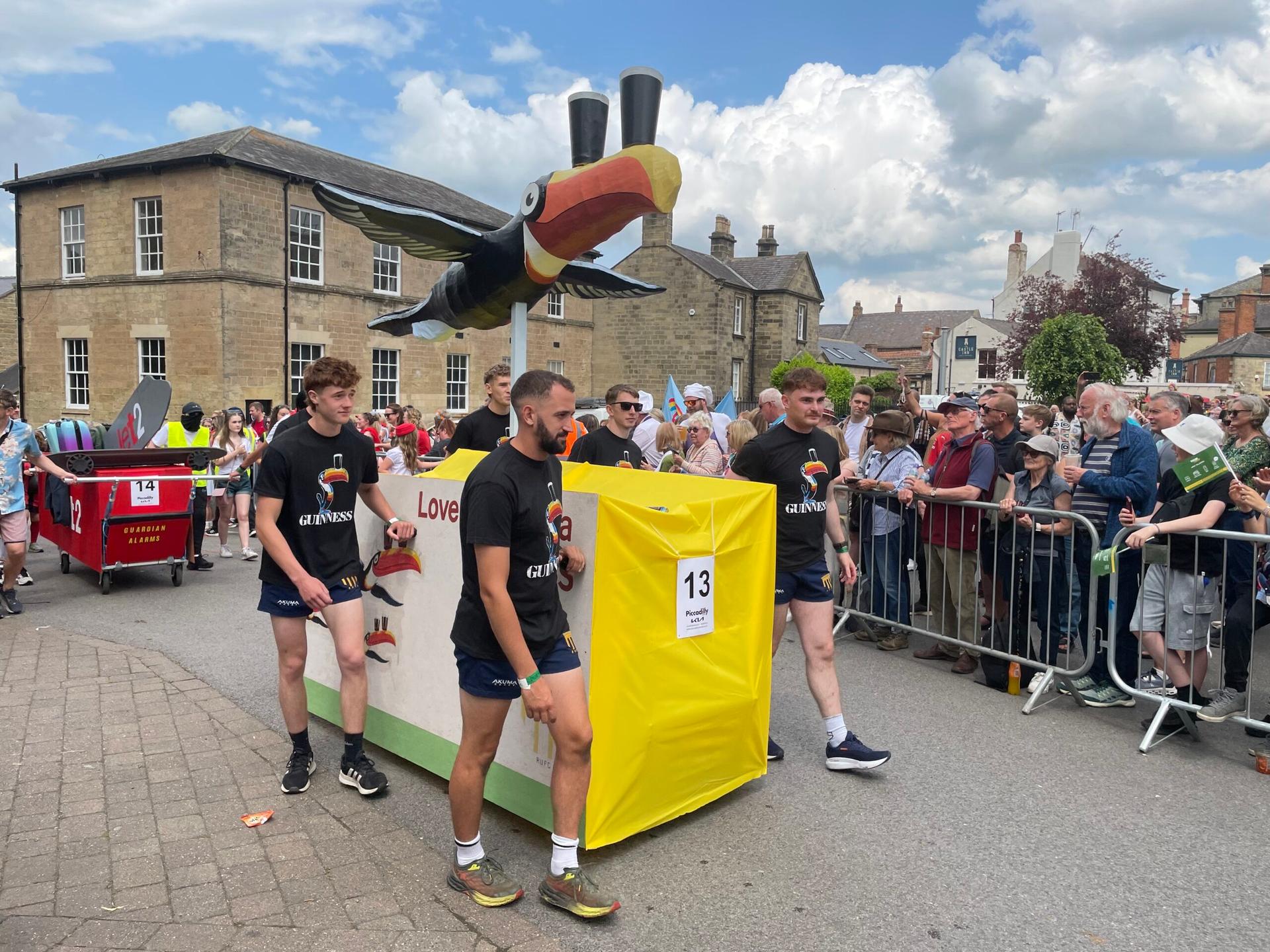 bed-race-15