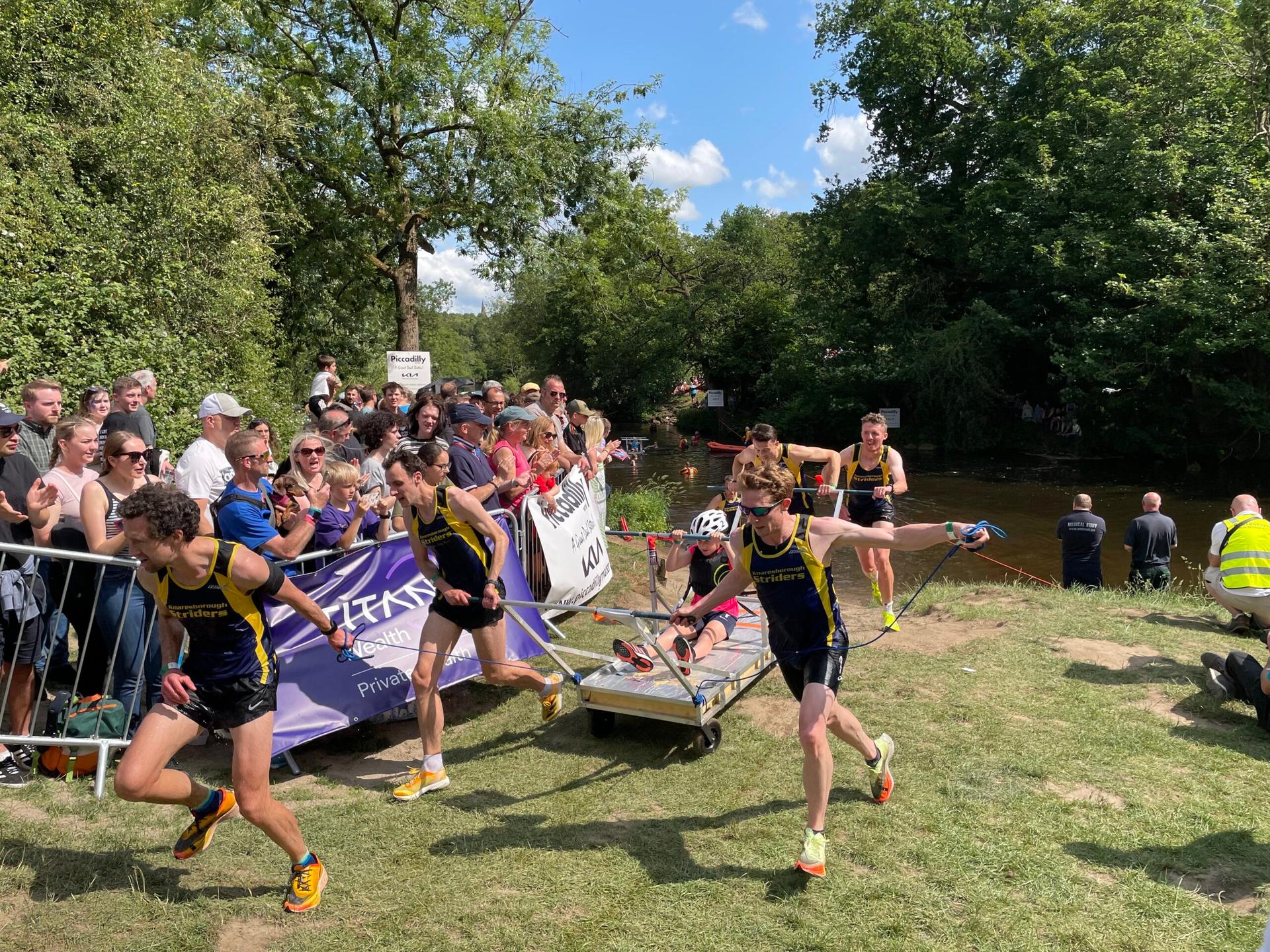 bed-race-25
