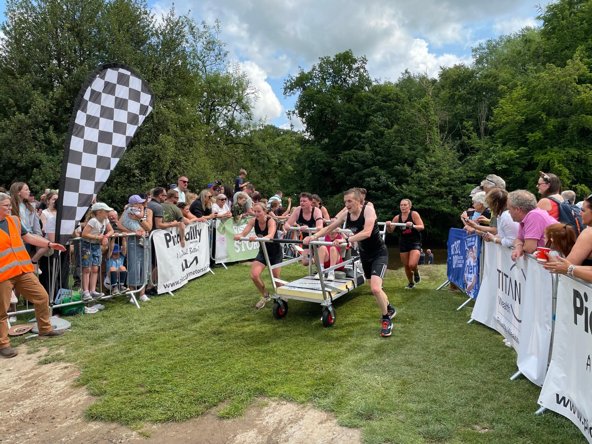 bed-race-34