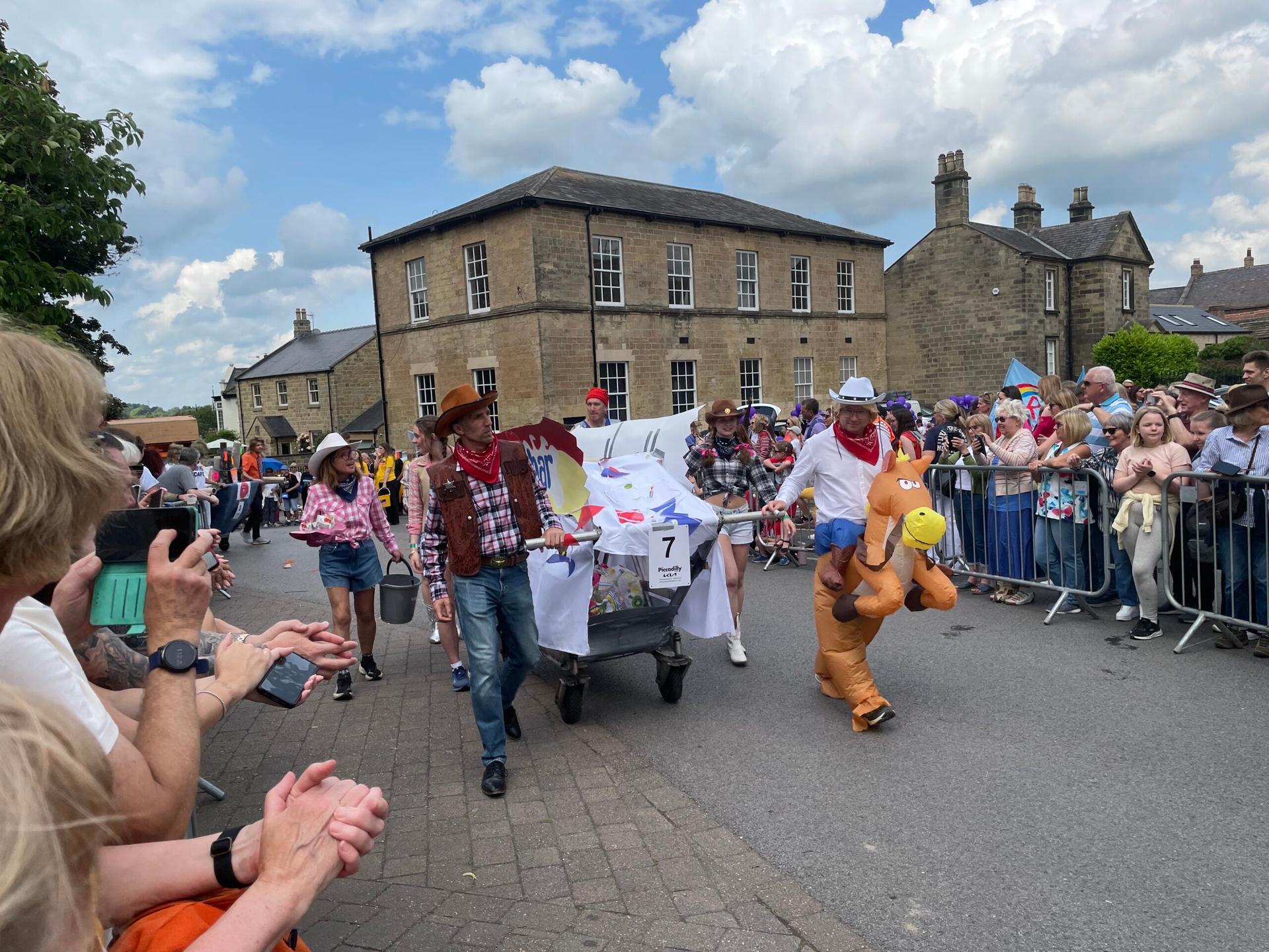 bed-race-9