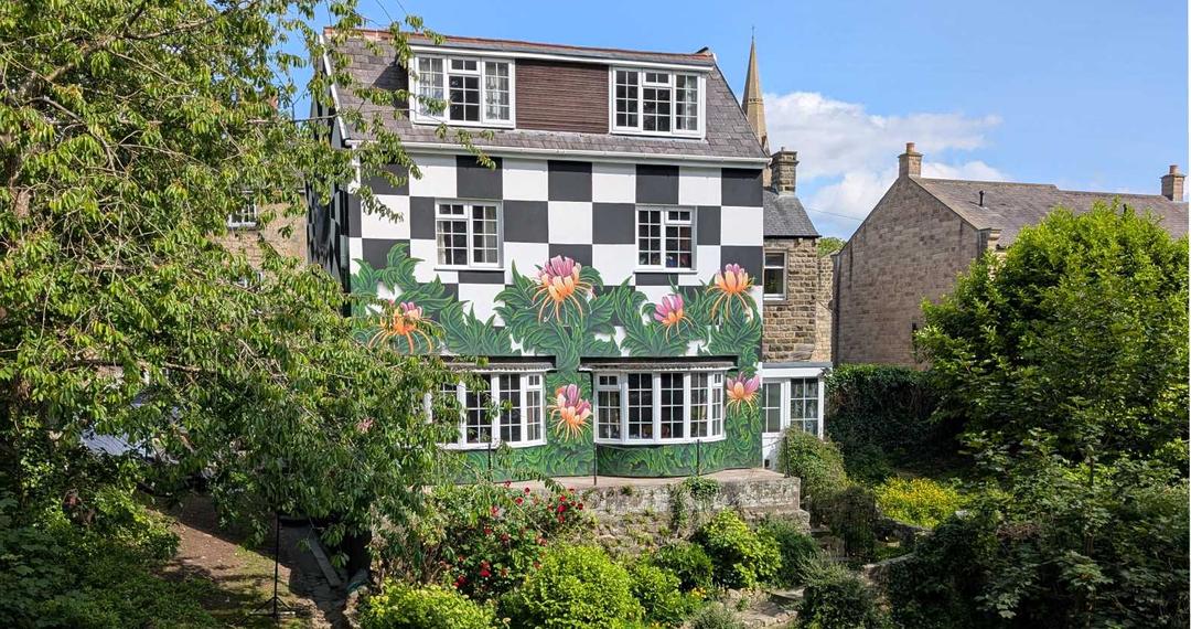 moathousemural-front