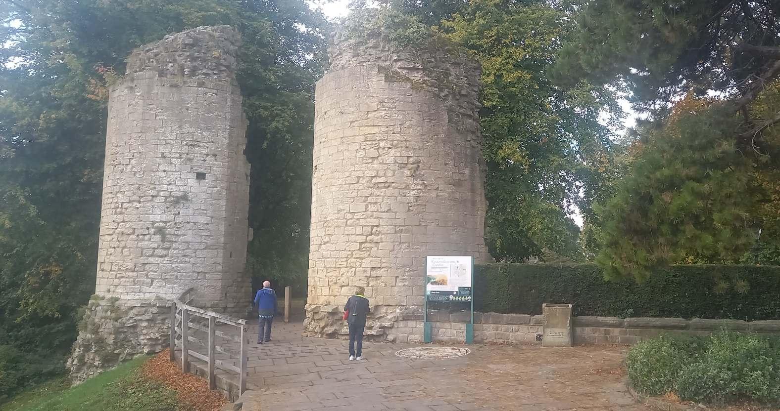kborocastle-eastgate