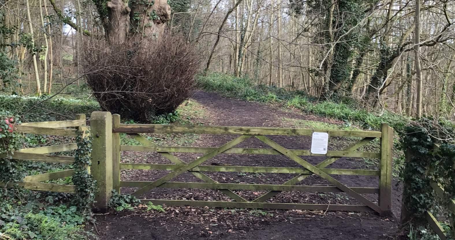 sandybankquarry-gate