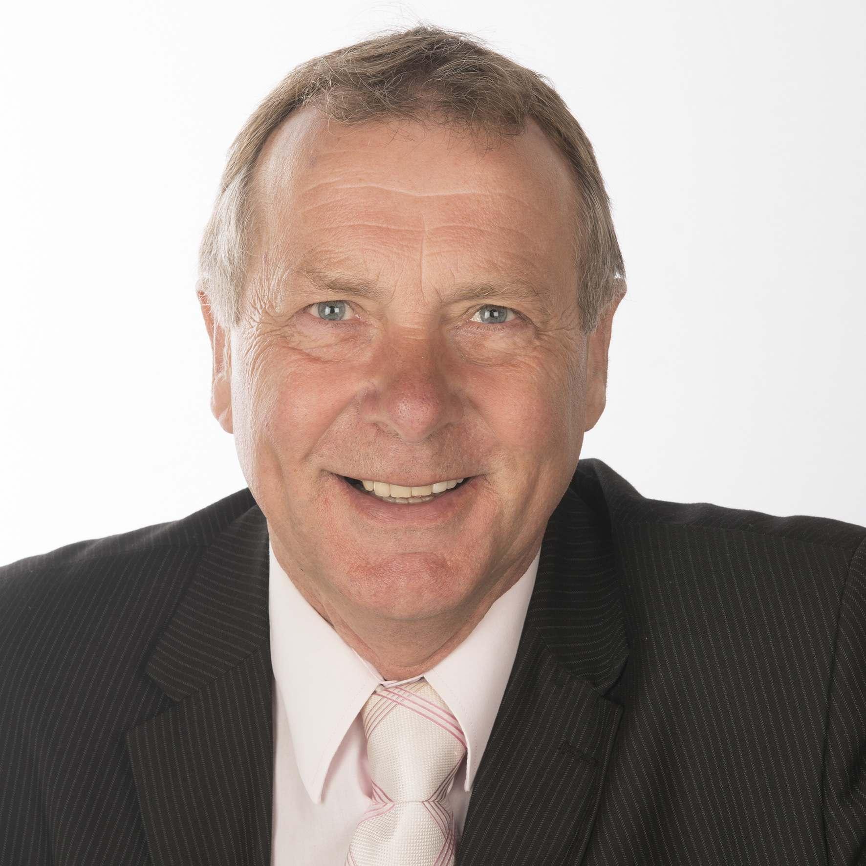 Cllr Derek Bastiman