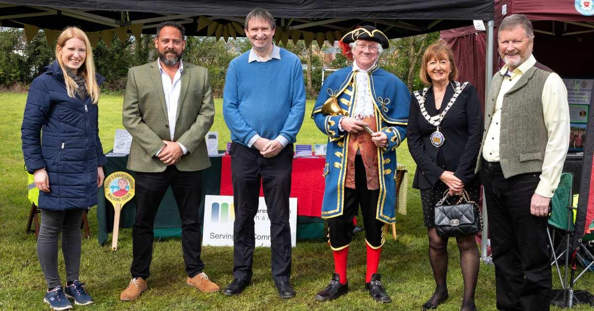 knaresborough-town-crier-competition-final-11x7-1