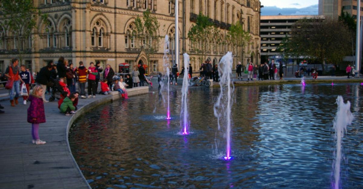 Photo of the fountains in City Park, Bradford.