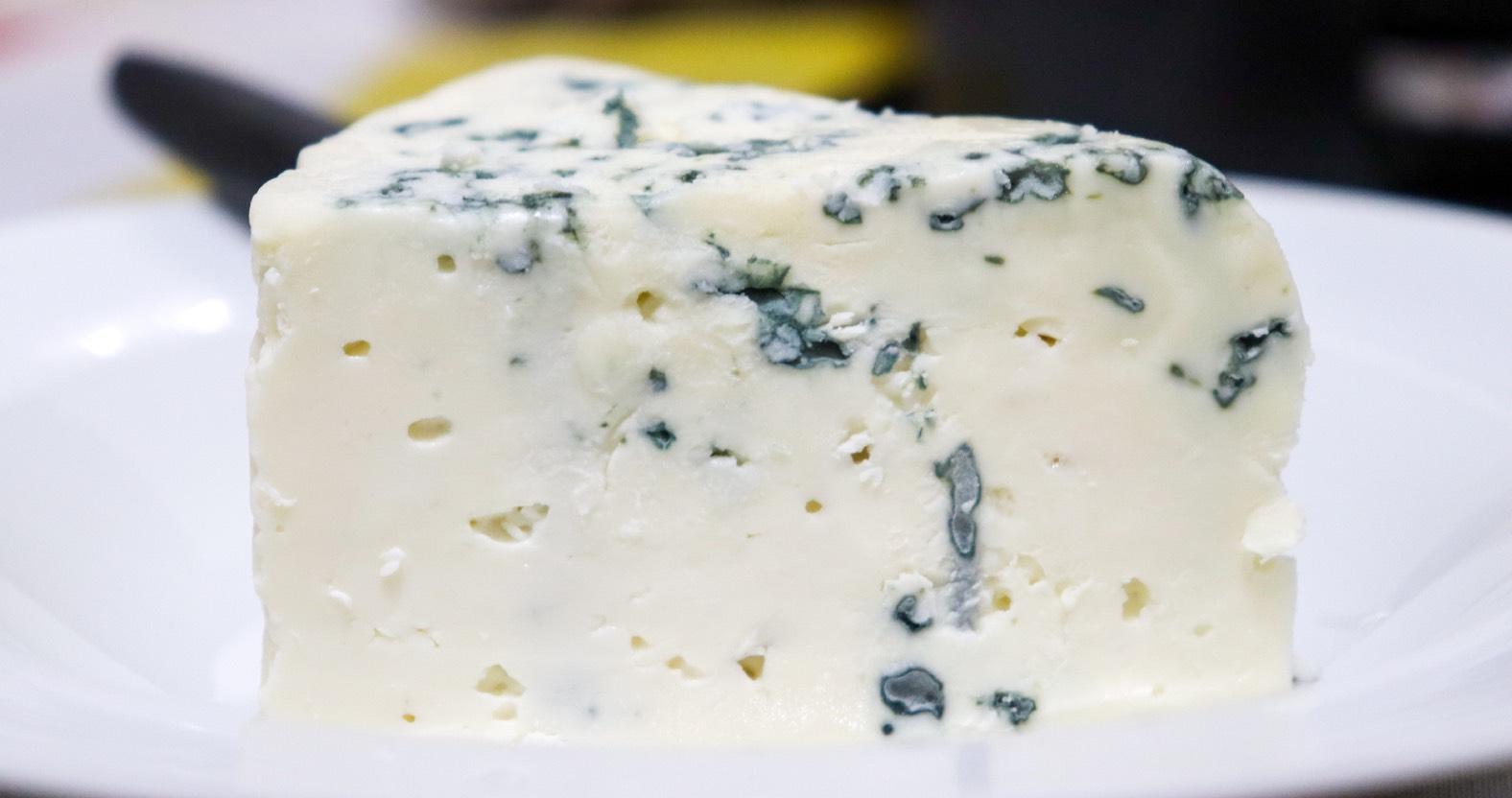 web-bluecheese-5443041