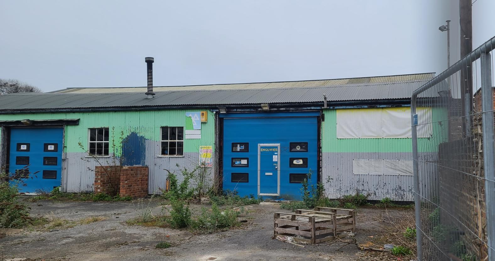 rafshed-exterior