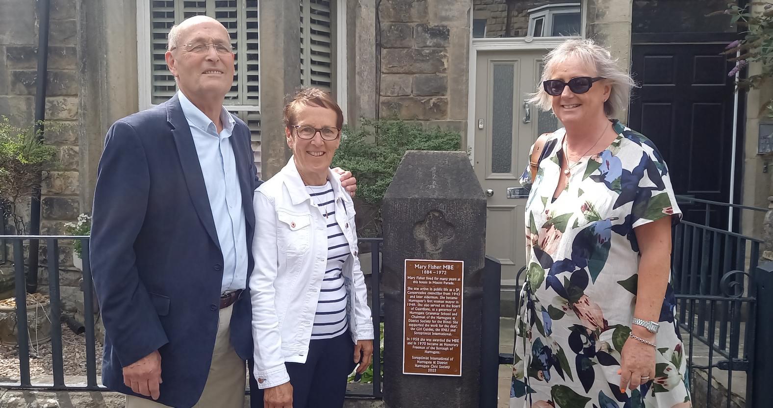 brownplaque-maryfisher-grandchildren