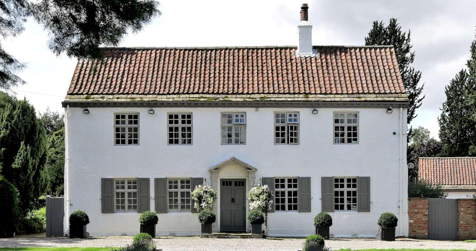 listedbuilding-moathall