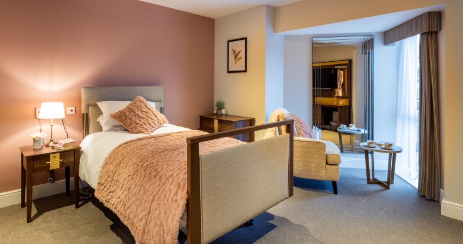 web-harcourt-gardens-bedroom
