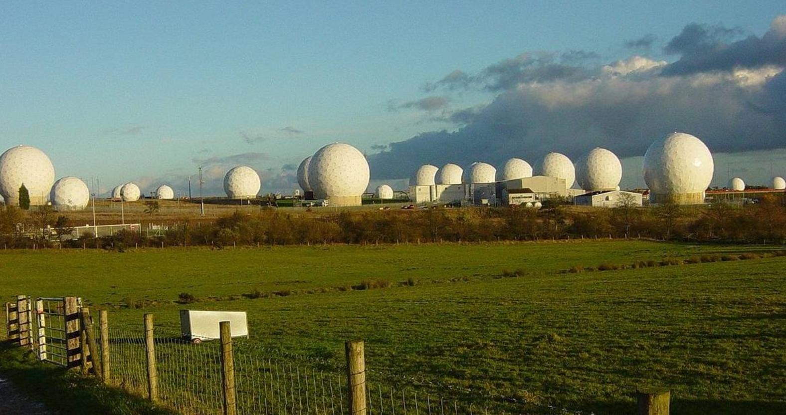 1280px-menwith-hill-radomes-1-2