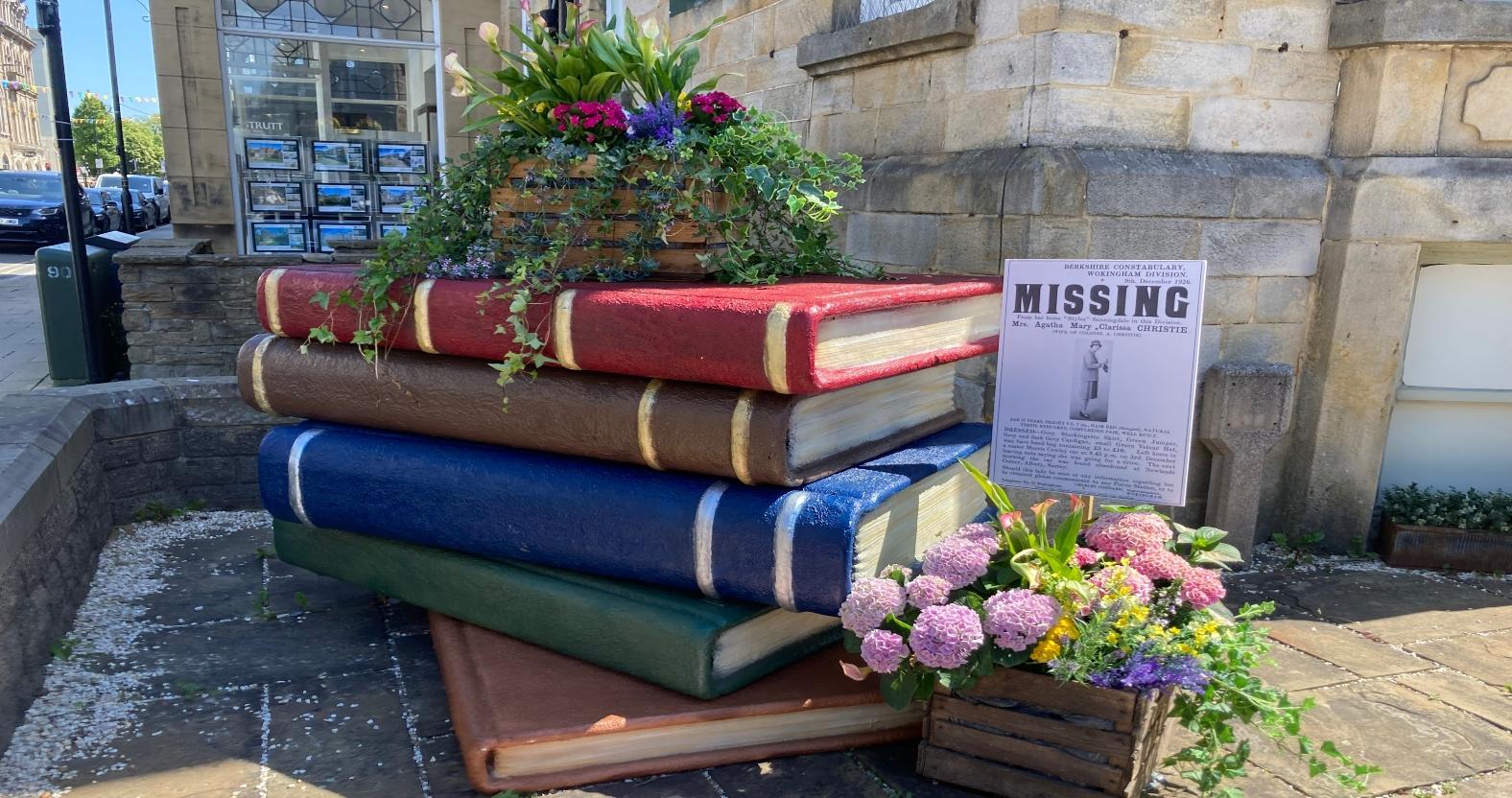 agatha-christie-floral-tribute
