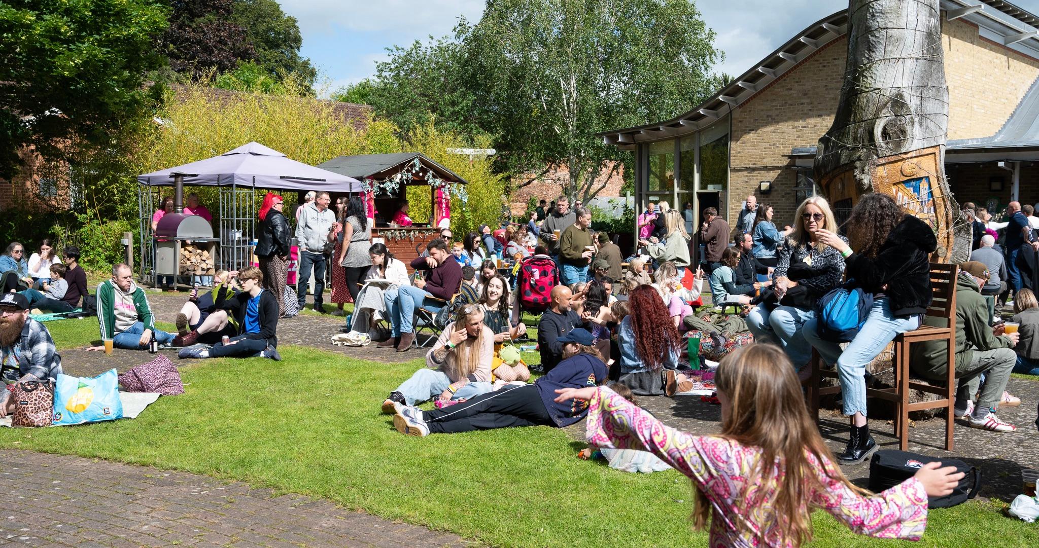 henshaws-arts-crafts-centre-2