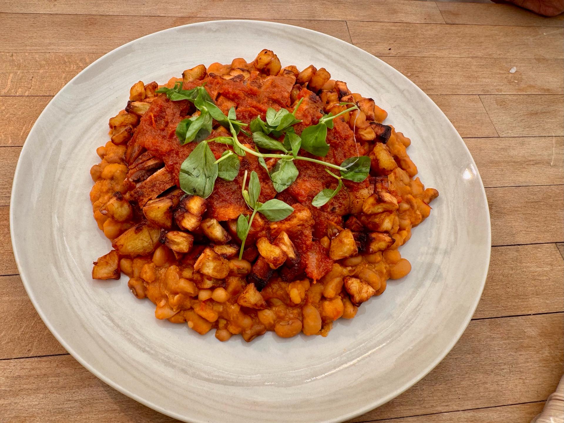 smoky-honey-beans-fried-plantain-with-suya-spiced-pheasant-breast-yemis-dish-at-the-game-theatre