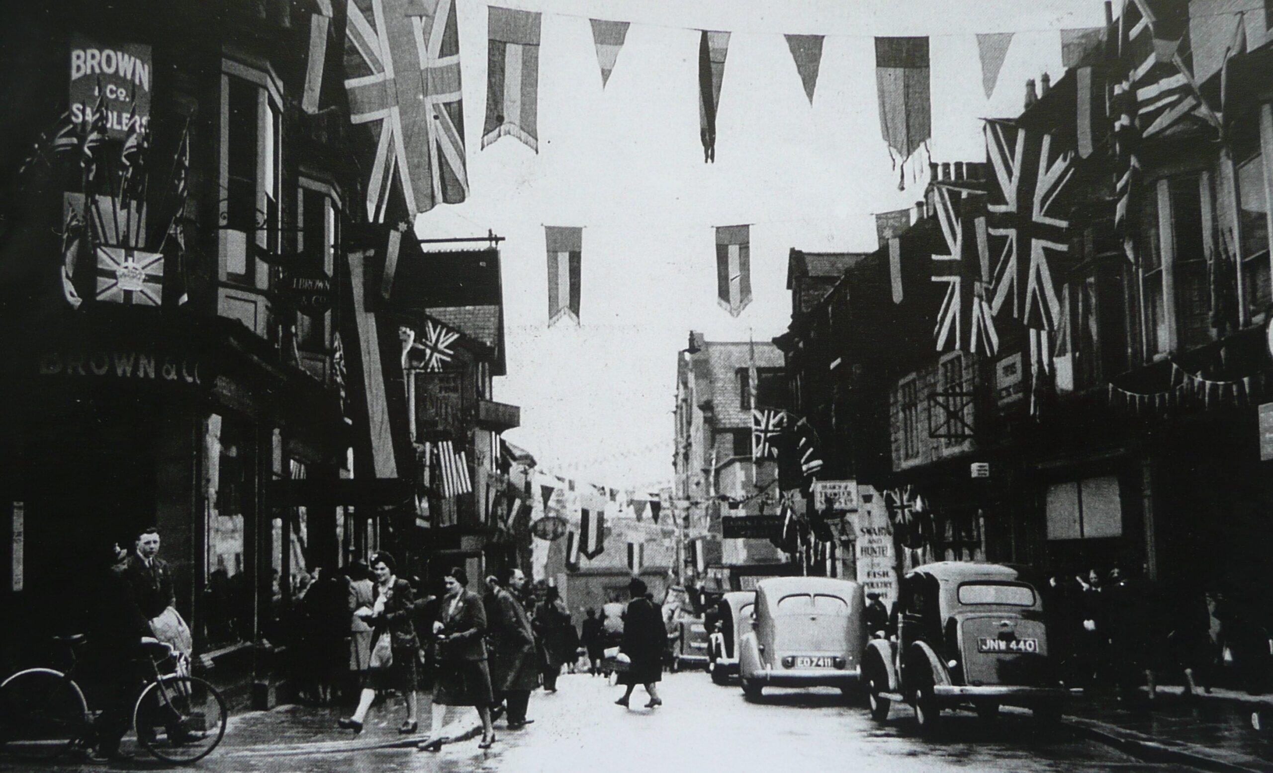 oxford-street-v-e-day-1945