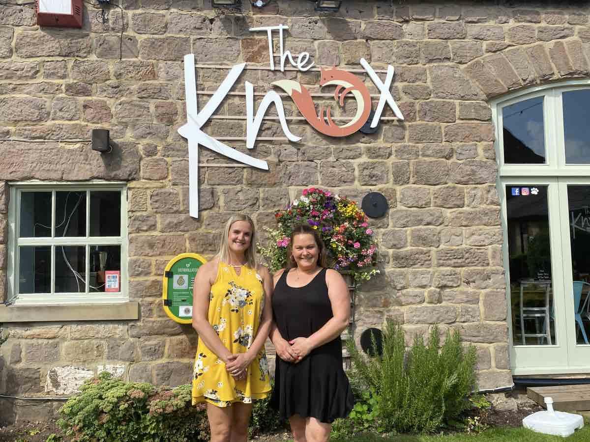 alex-and-katie-outside-the-knox