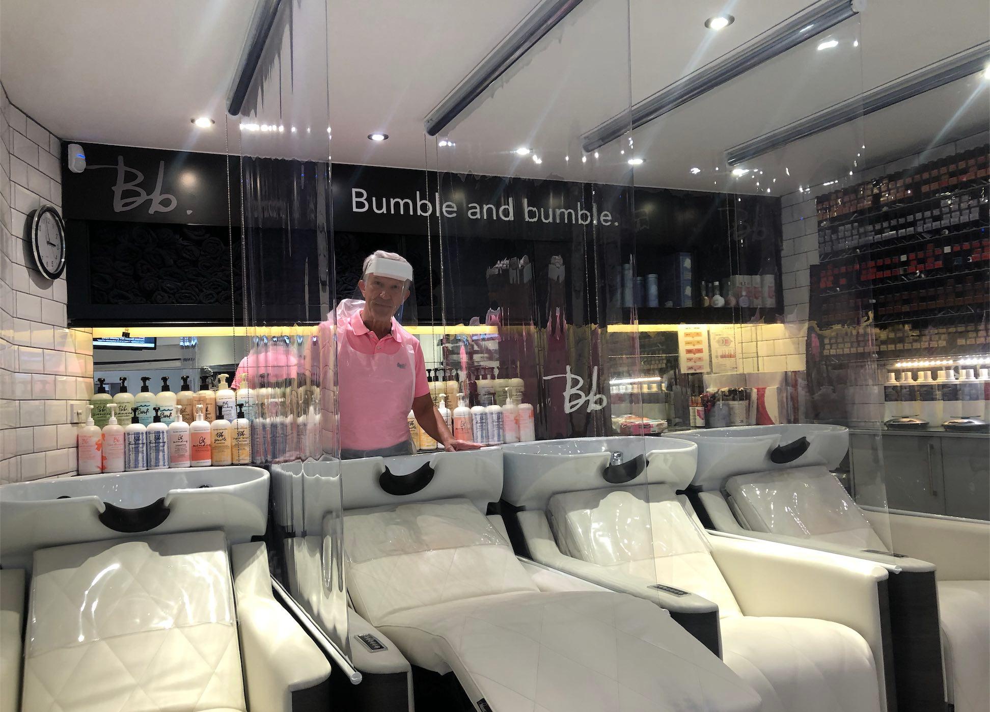 hairdresser-in-visor-for-reopening