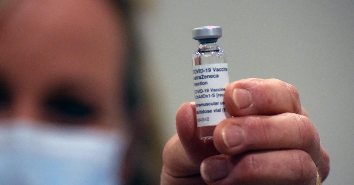 harrogate-vaccine-centre-needles-7