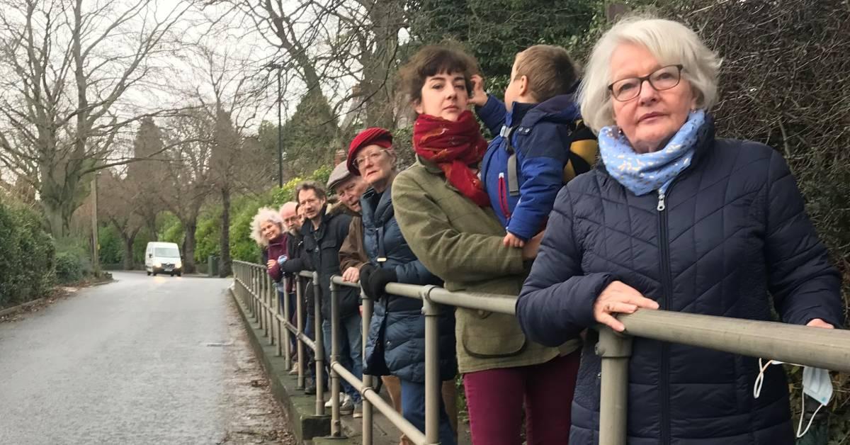 ripon-23rd-dec-2020-residents-of-kirkby-road-2