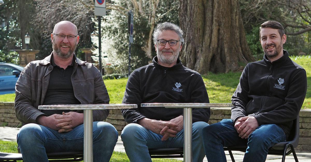 renewed-tables-on-the-stray-campaign