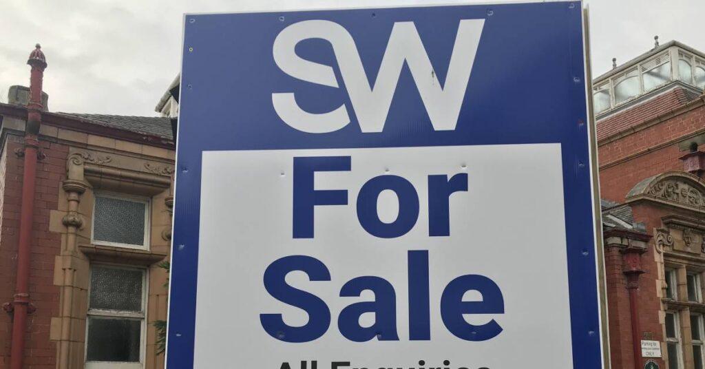 Photo od For Sale Sign at Ripon's Spa Baths