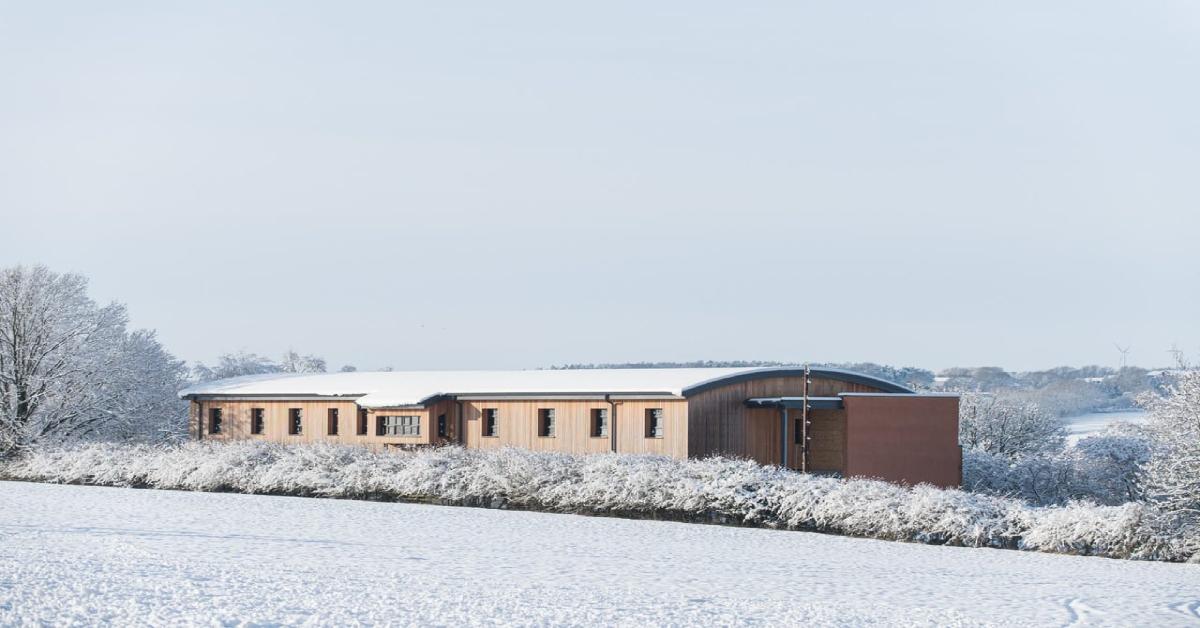 c2f10e10-b7d7-464b-ad6c-58d564fe69b1-1