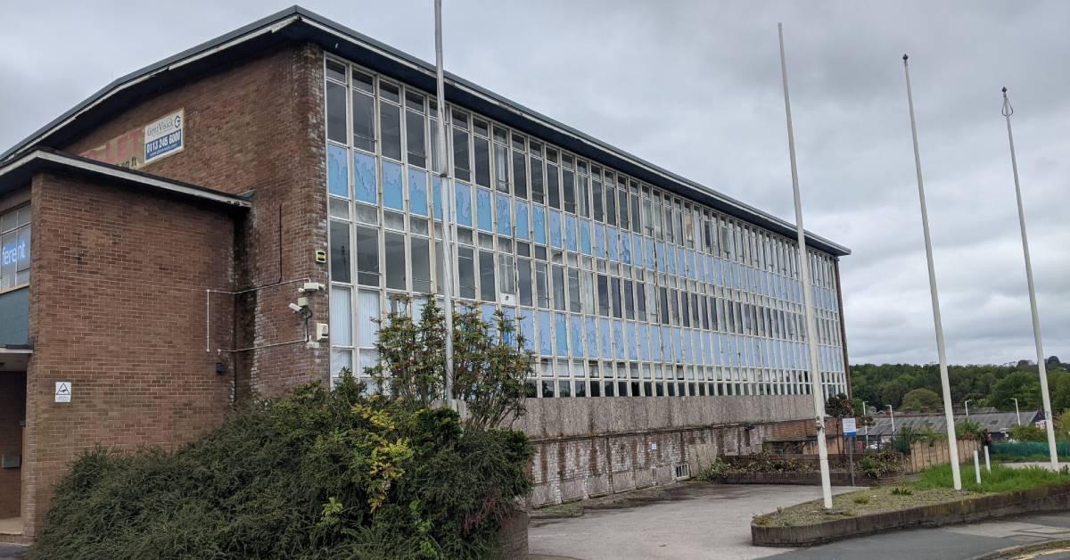 pxl_20210522_094731259-1